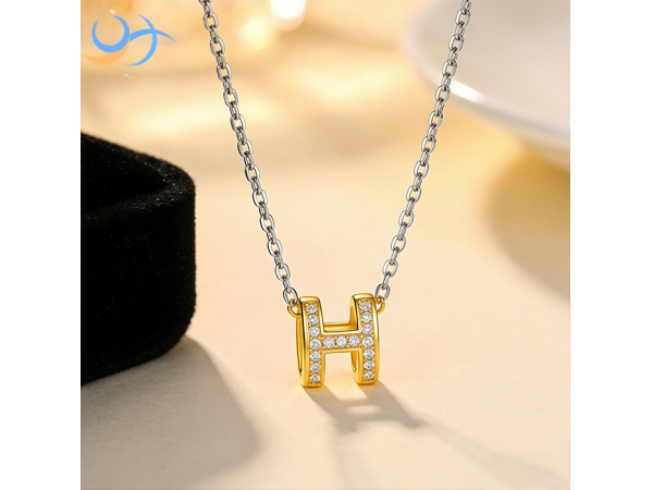 Craftsmanship and Manufacturing Process of the H-Design Cubic Zirconia Pendant Necklace